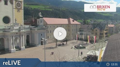 Brixen Domplatz 13 Webcam Live