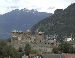Fenis Castello di Fenis Webcam Live